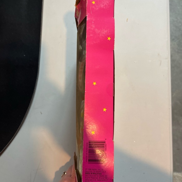 Barbie Birthday NIB - Picture 3 of 6